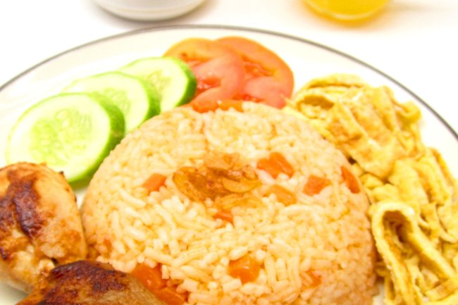 KENIKMATAN NASI JOLOOF YANG SELALU DI RINDUKAN